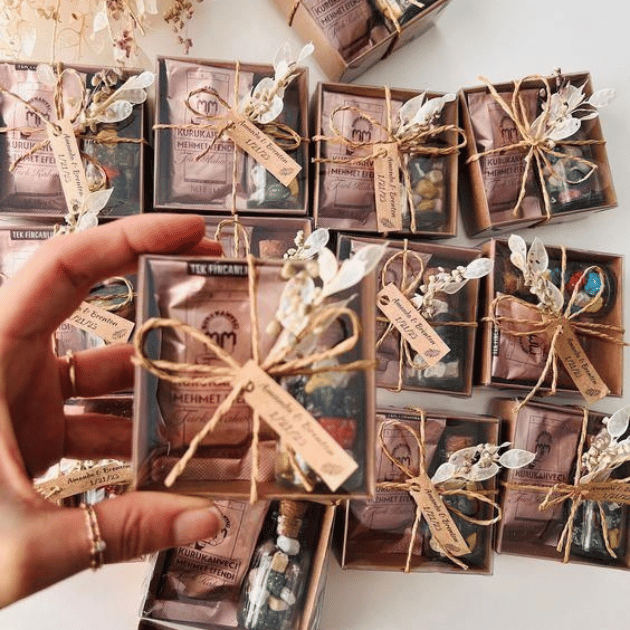 Guest Favors